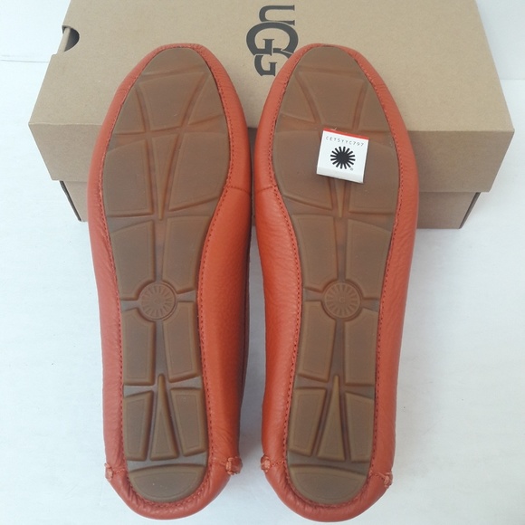 New UGG Flores Leather Loafers Size 10 - Picture 6 of 7